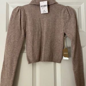 Forever 21 crop sweater NWT